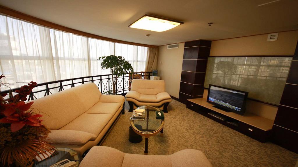Kunming Zhongyu Hotel Екстериор снимка