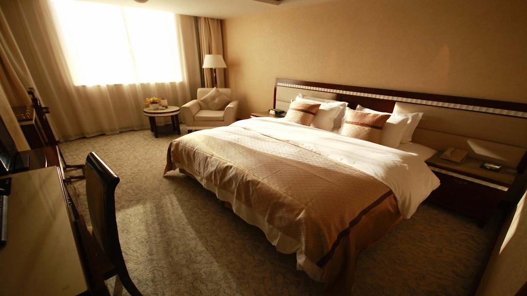 Kunming Zhongyu Hotel Екстериор снимка
