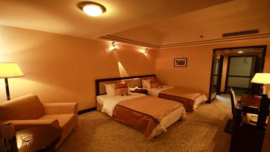 Kunming Zhongyu Hotel Екстериор снимка